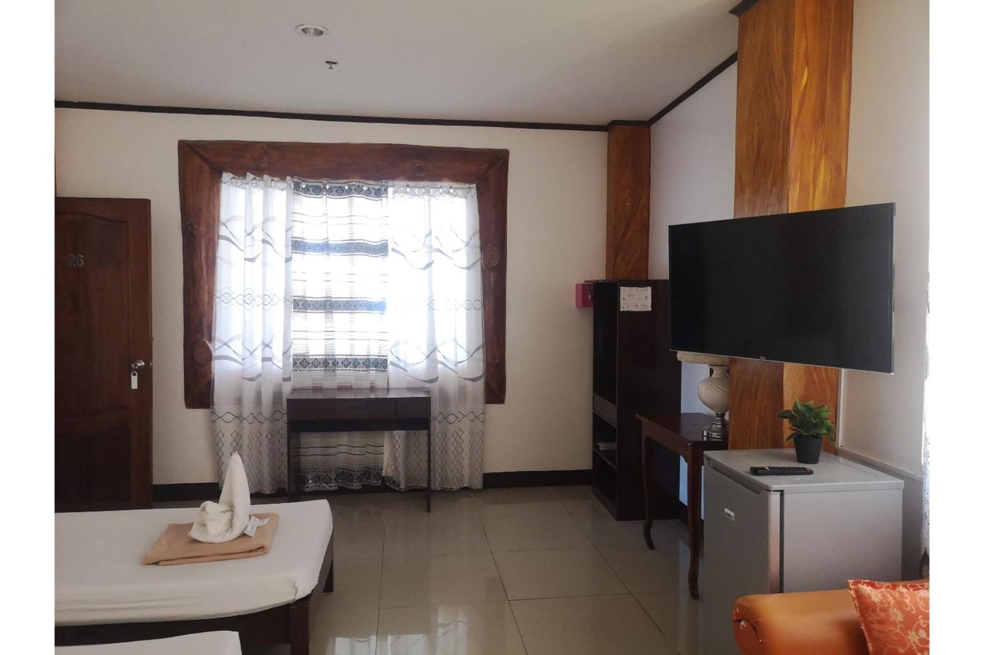 Oyo 880 Flores De Musa Inn Puerto Princesa Ngoại thất bức ảnh