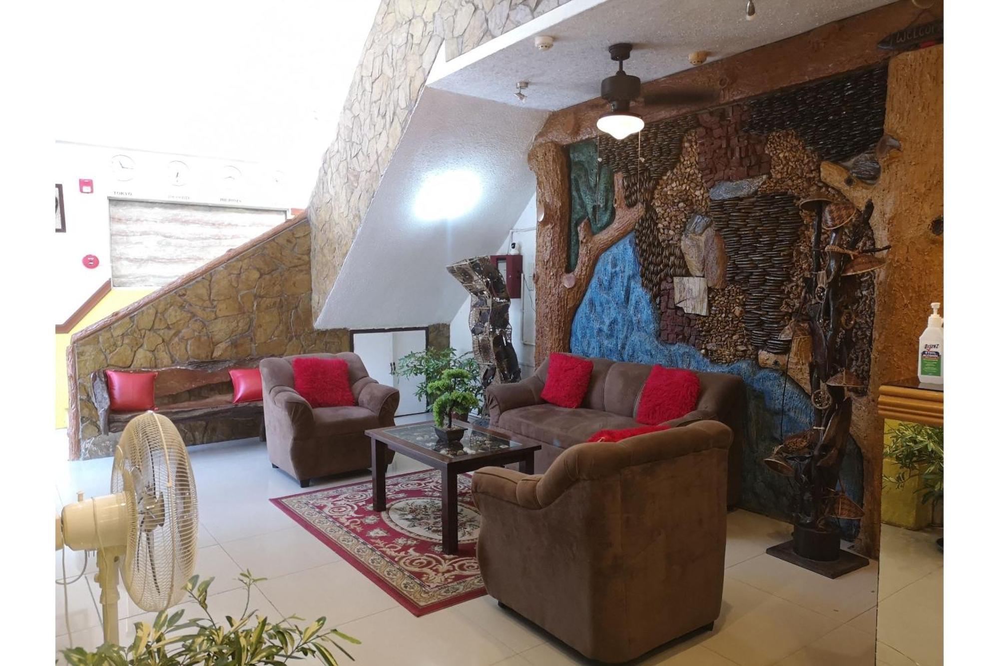 Oyo 880 Flores De Musa Inn Puerto Princesa Ngoại thất bức ảnh