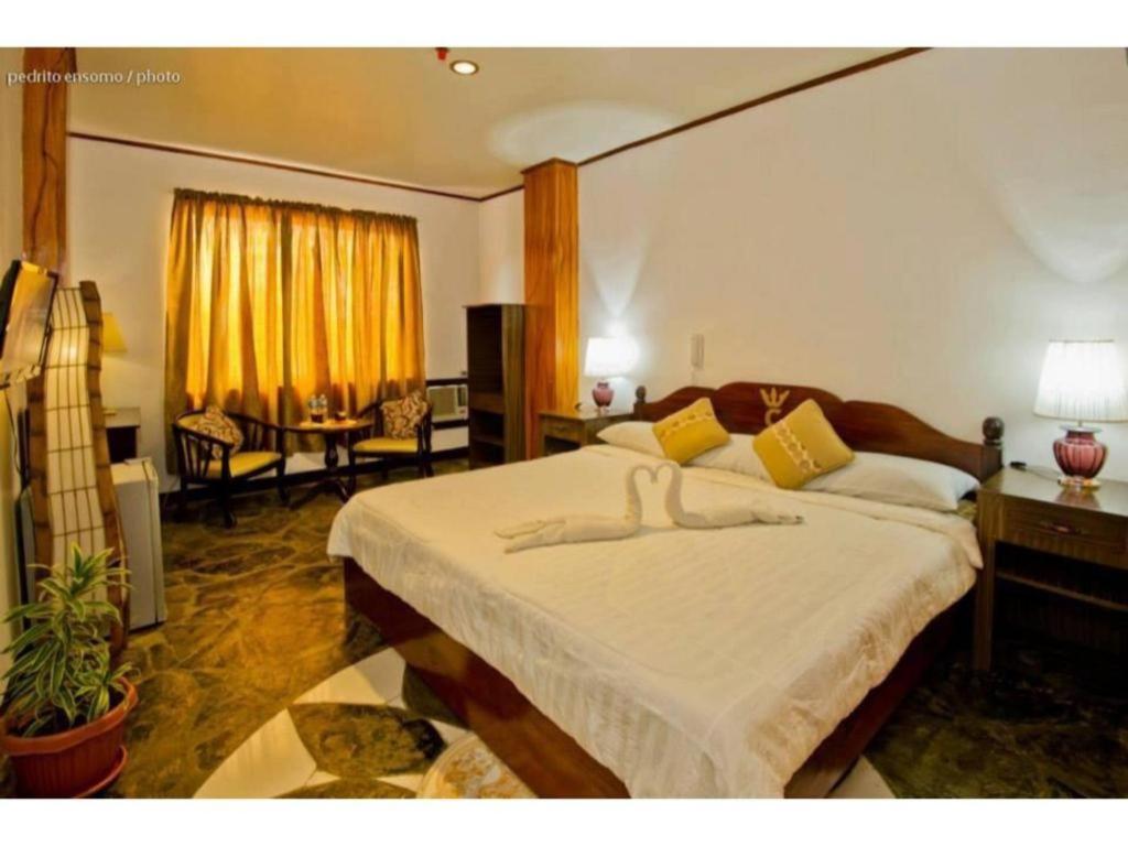 Oyo 880 Flores De Musa Inn Puerto Princesa Ngoại thất bức ảnh