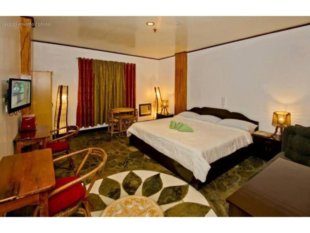 Oyo 880 Flores De Musa Inn Puerto Princesa Ngoại thất bức ảnh