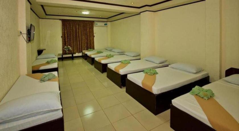 Oyo 880 Flores De Musa Inn Puerto Princesa Ngoại thất bức ảnh