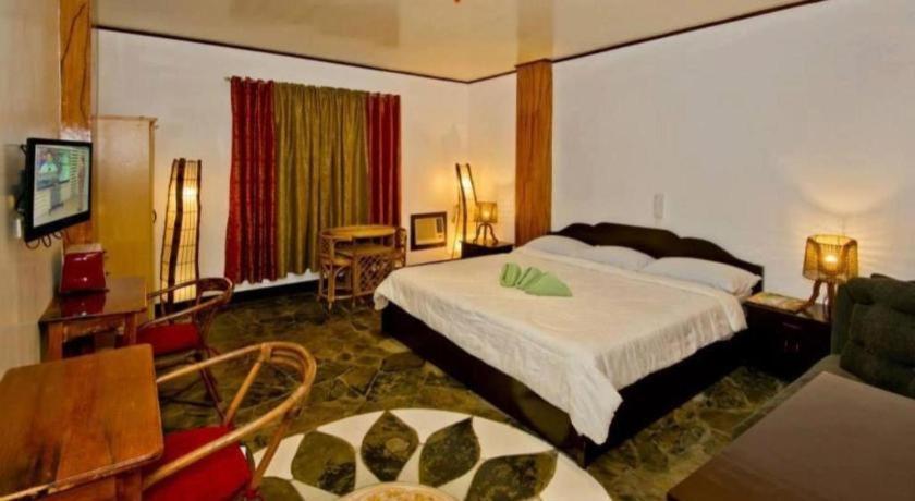 Oyo 880 Flores De Musa Inn Puerto Princesa Ngoại thất bức ảnh